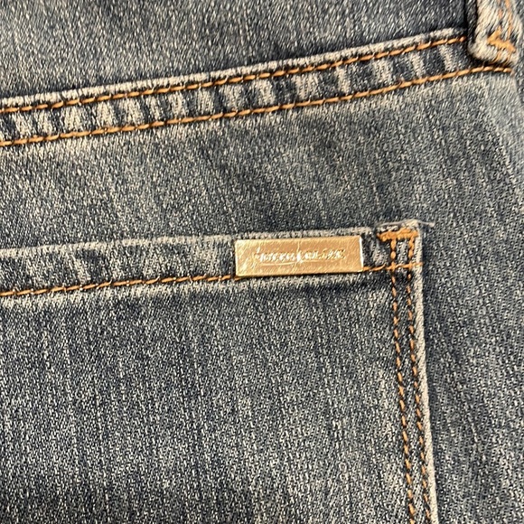 White House Black market girlfriend jeans Size 10 silver stitching stretch! - Picture 10 of 10